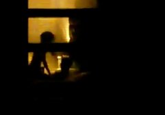 MILF gardien de prison et prisonnier adolescent avec xxl video pornographie des vieillards